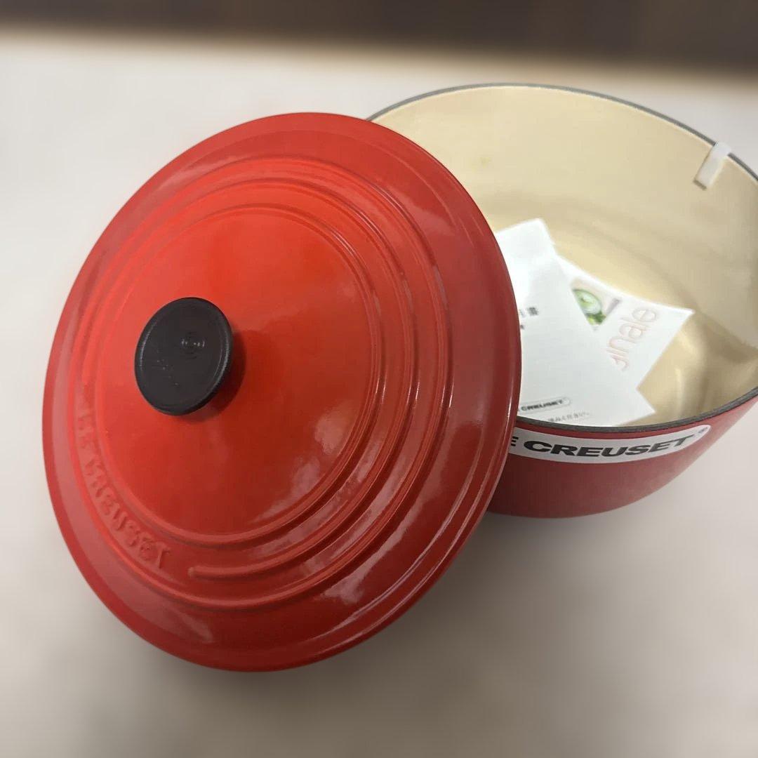 LE CREUSET レッド ホーロー鍋 約22cm