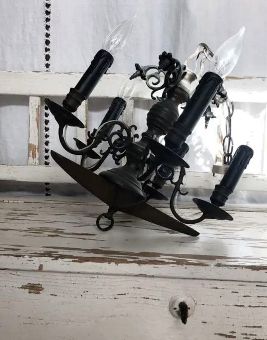 フランスアンティーク　5灯　シャンデリア　かっこいい　ブラス .