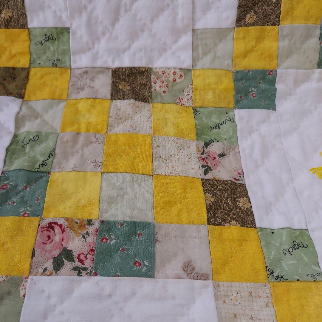 パッチワークキルト　タペストリー