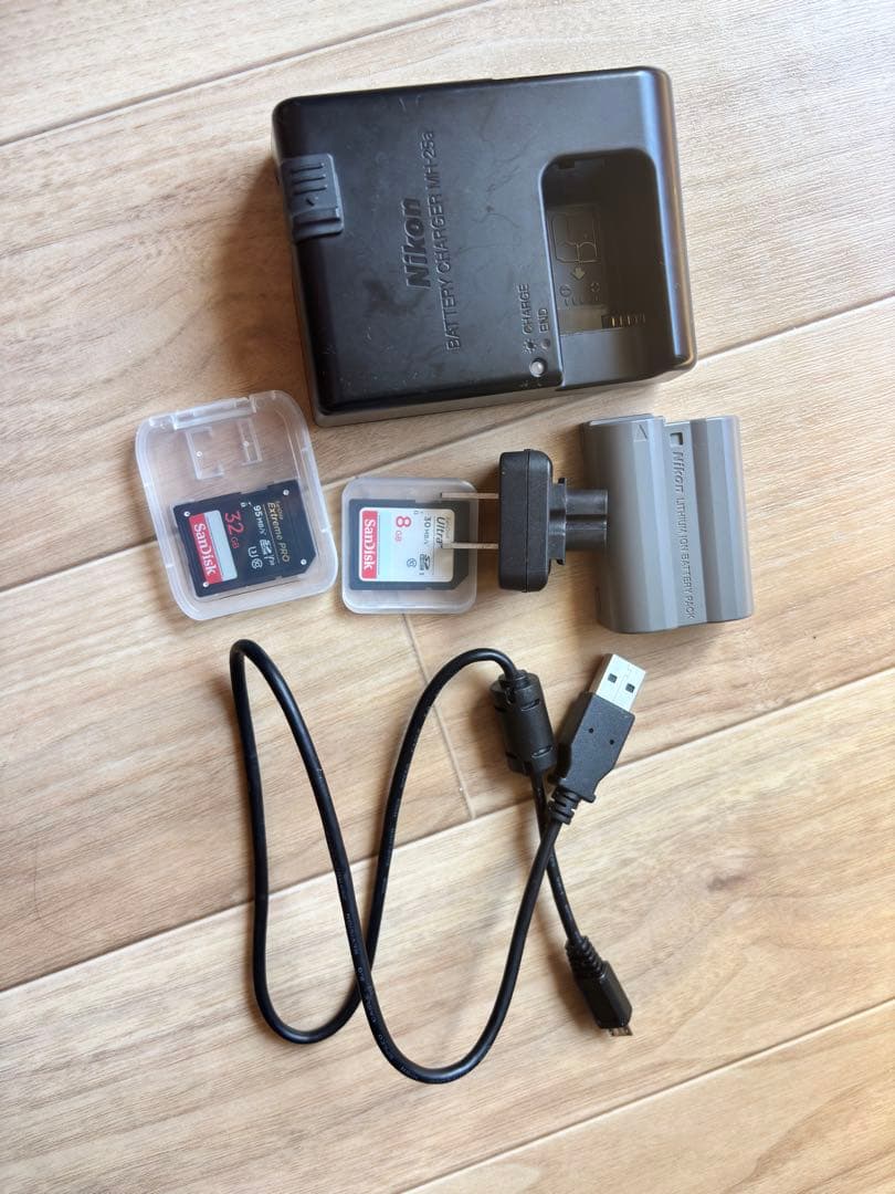 Nikon D7500 デジタル一眼レフカメラ レンズ付き