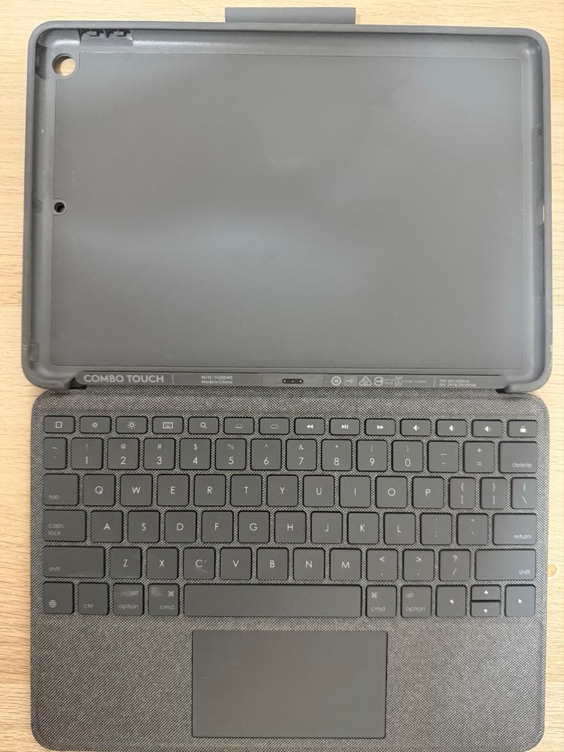 10.2インチ iPad（第7/8/9世代）用 COMBO TOUCH