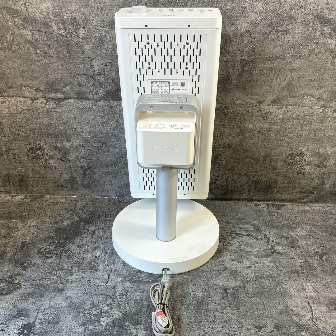 ダイキン セラムヒート ERFT11VS-W 2018年製 暖房 遠赤外線
