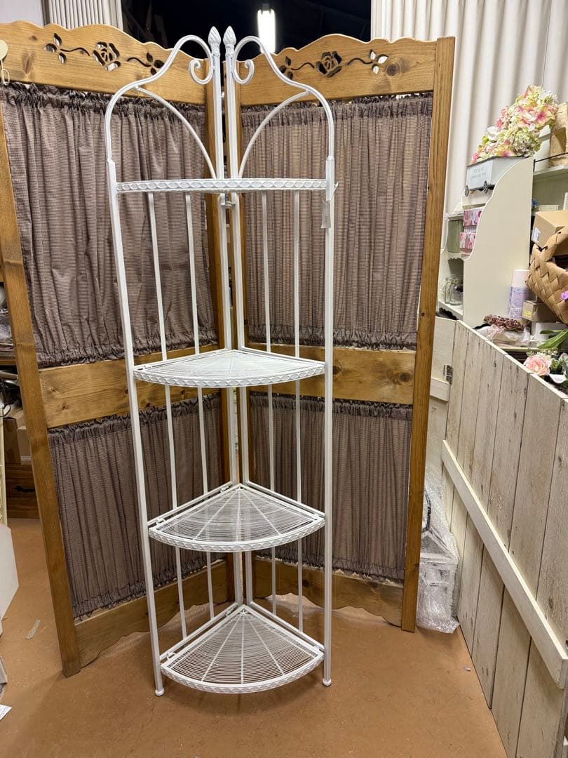 アクシス アイアンコーナーシェルフ ラック ホワイト 未使用新品 店舗や事務所に