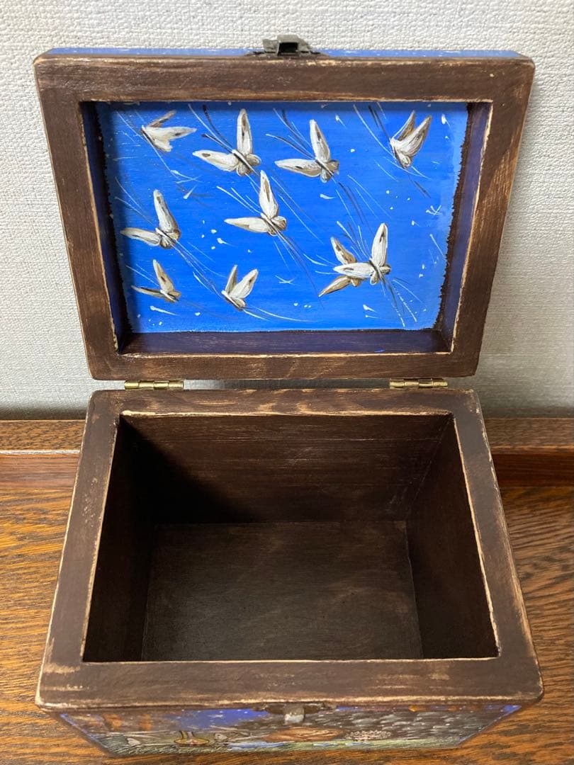 ロシア雑貨☆『霧の中のハリネズミ』木製収納box 小物入れ マトリョーシカ