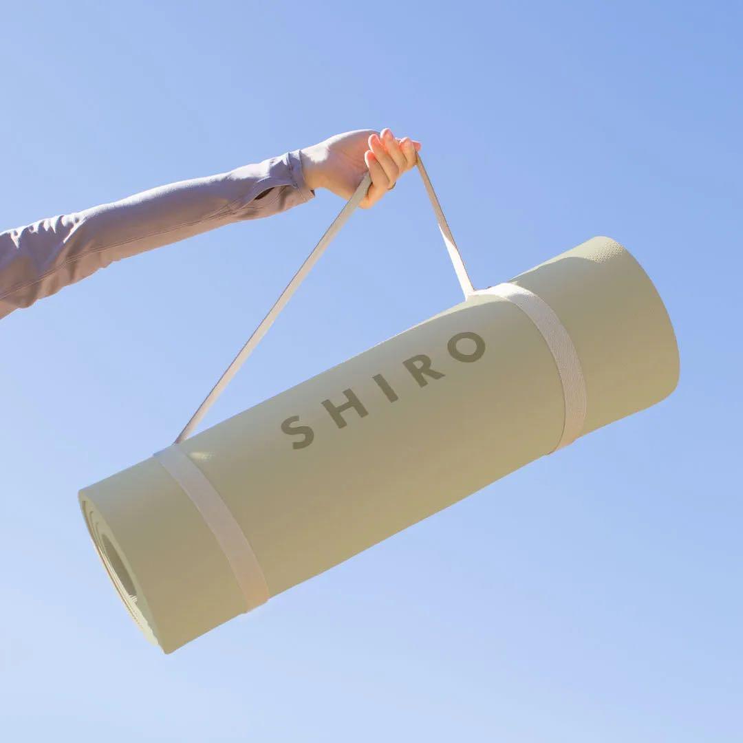 送料込　SHIRO GOLDステージ限定アイテム「ヨガマット」
