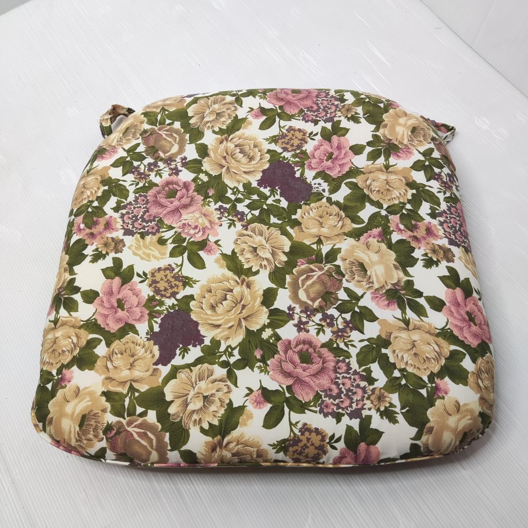 ラタン 回転座椅子 肘掛け クッション付き 椅子 チェア アンティーク　籐