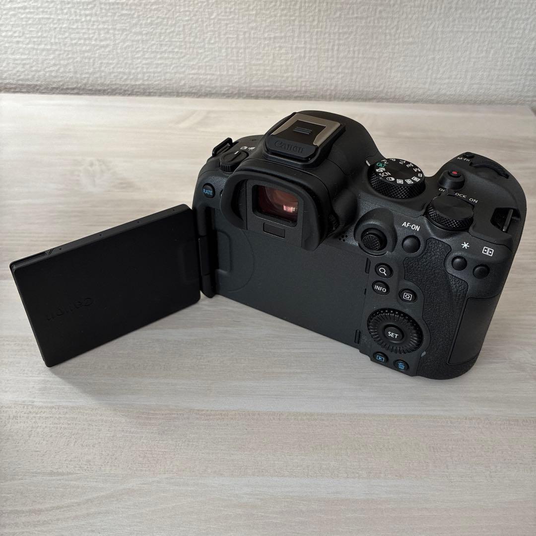 デジタルカメラ EOS R6 Mark II RF24-105 F4 L IS USM KIT