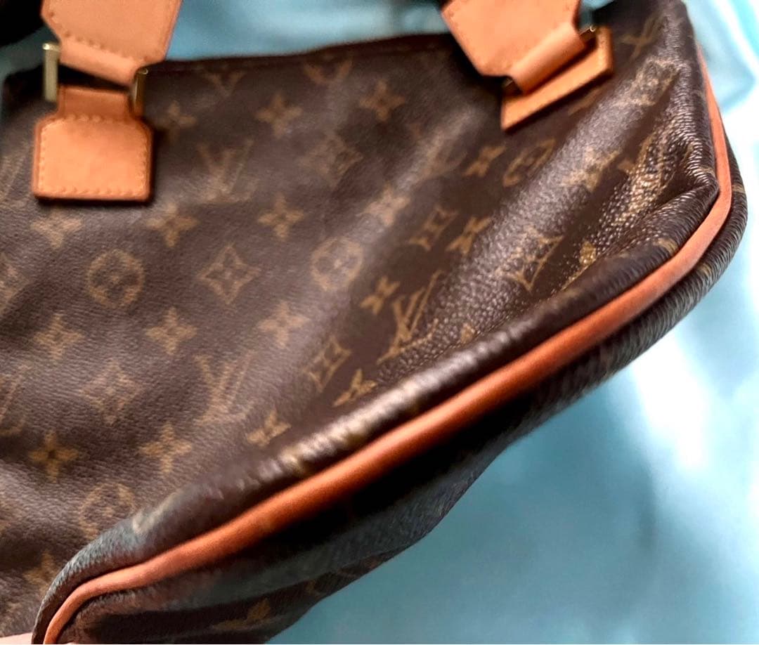 ルイヴィトンポシェット ボスフォーショ ルダーバッグ クロスボディ