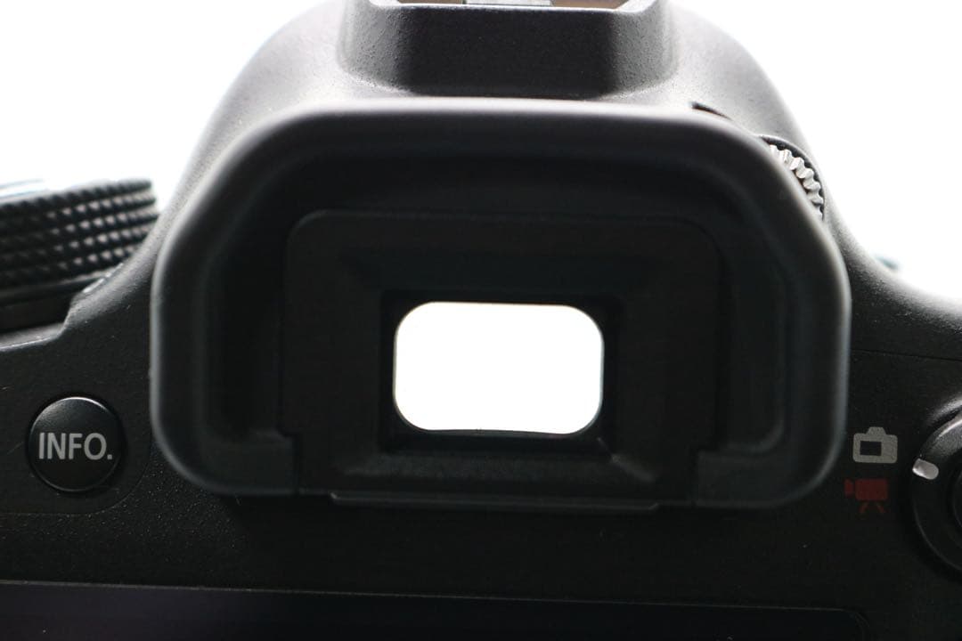 超美品 【Canon EOS 6D ダブルレンズセット】 フルサイズ　安心保証◎