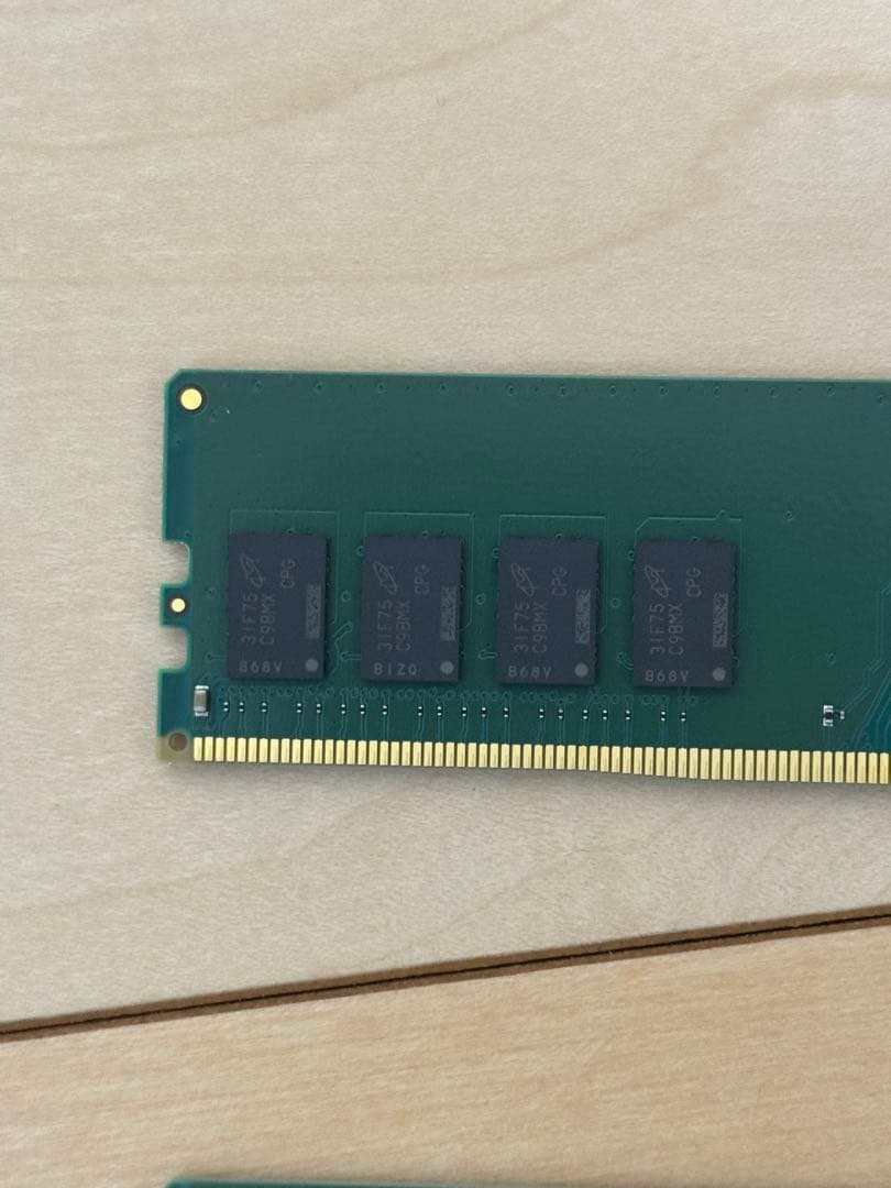 m*o様 Crucial DDR4-3200 16GB 4枚　計64GB