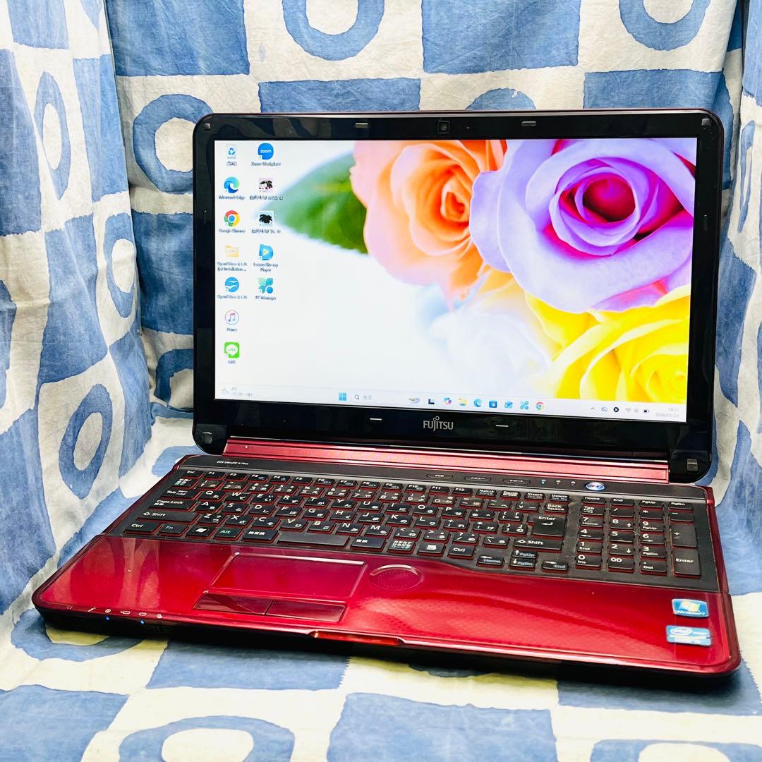 爆速SSD500G☆i7☆大人気赤ノートパソコン♪ブルーレイ&カメラ！Win11