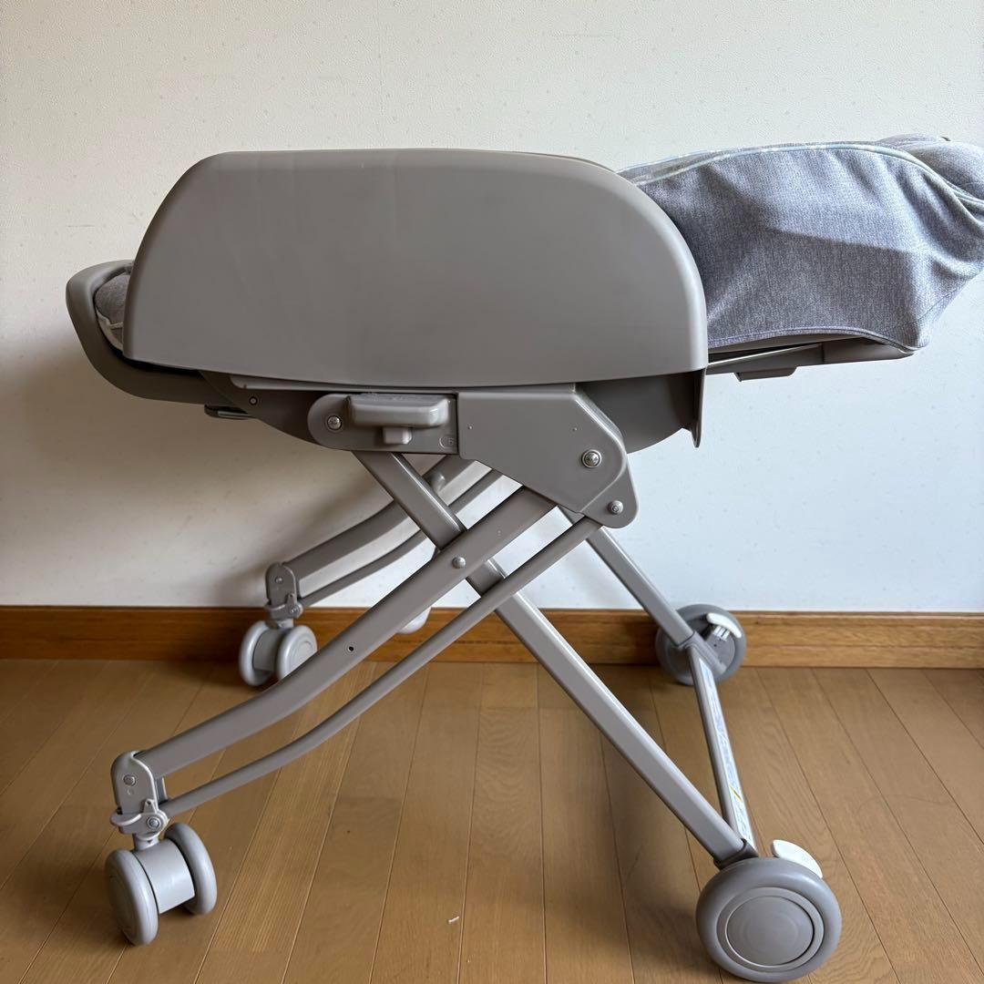 アップリカ　ユラリズム スマート プレミアム 手動スウィングタイプ