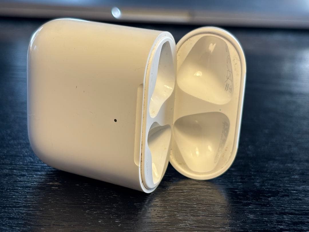 【動作品】AirPods 第2世代 本体＋充電ケース