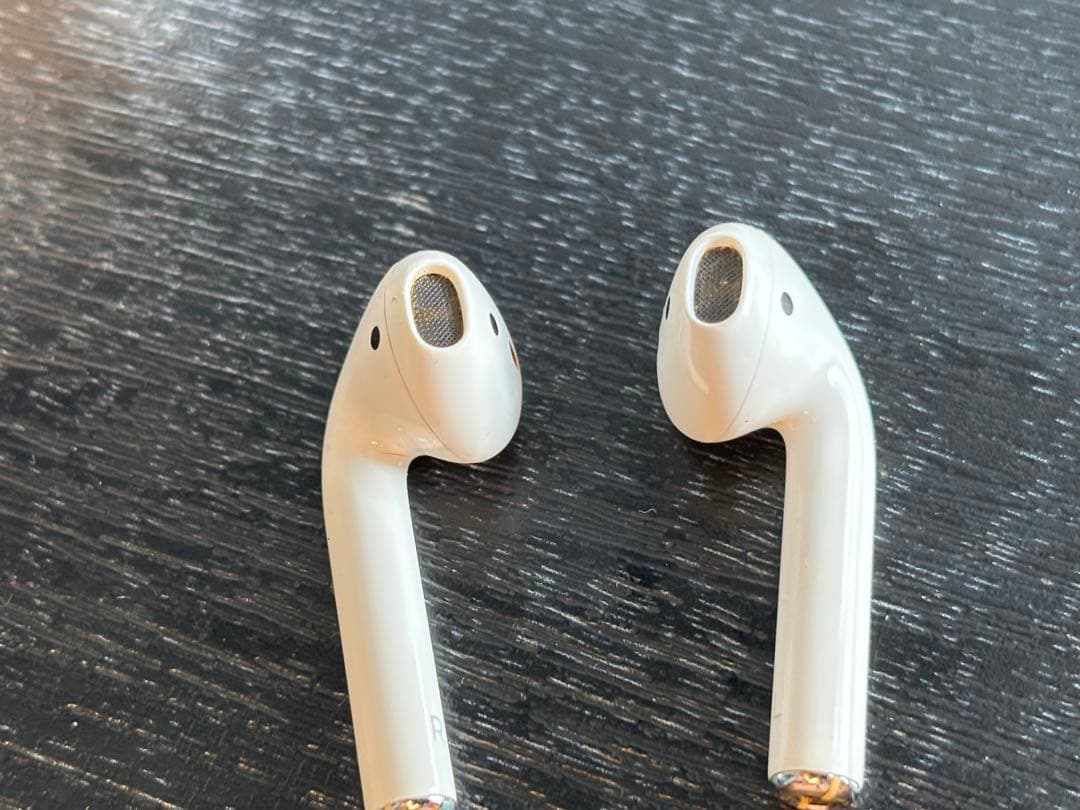 【動作品】AirPods 第2世代 本体＋充電ケース
