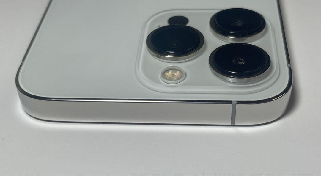 美品！iPhone 13Pro シルバー256GB Simフリー