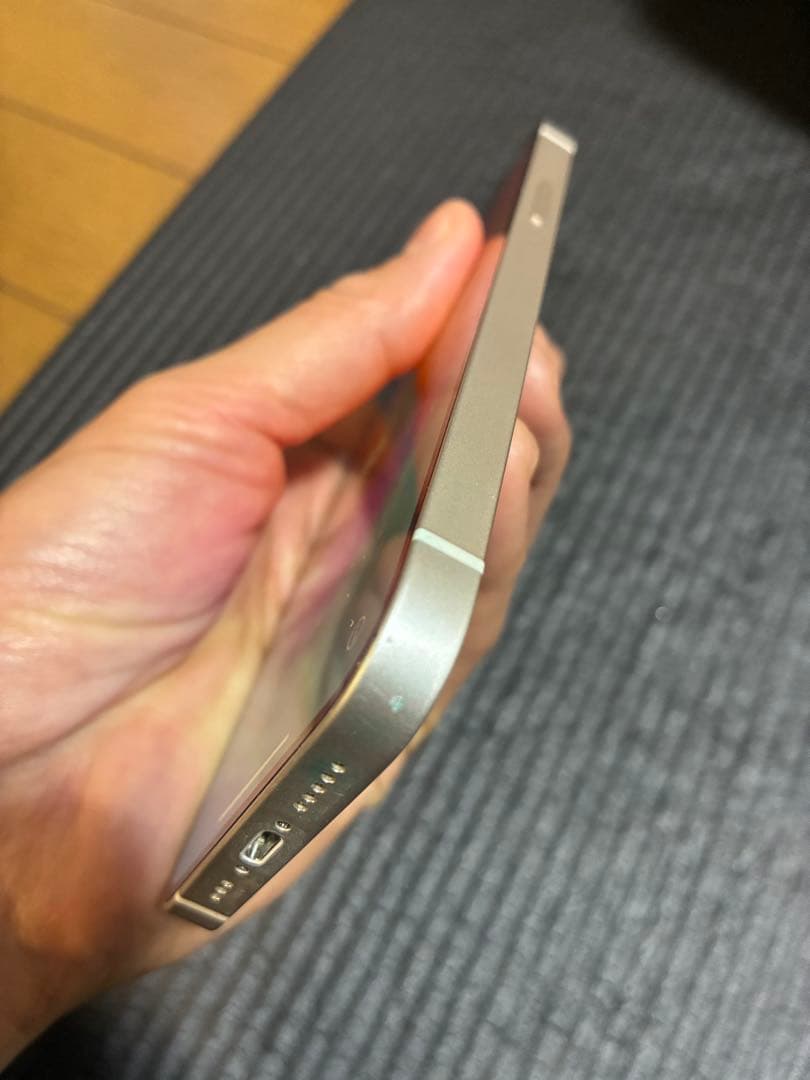 iPhone12 64GB 【バッテリー77％ 小キズあり】