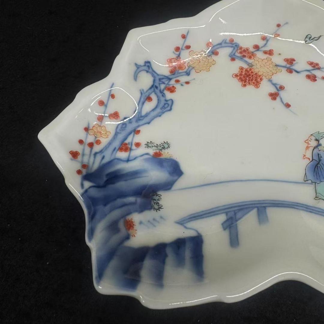 柿鍋島様式　濁手 色絵 染錦梅花に人物文木の葉形　5枚