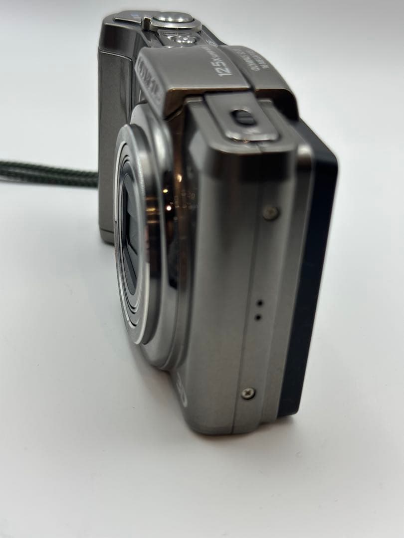 OLYMPUS 3D コンパクトデジタルカメラ 【ジャンク】