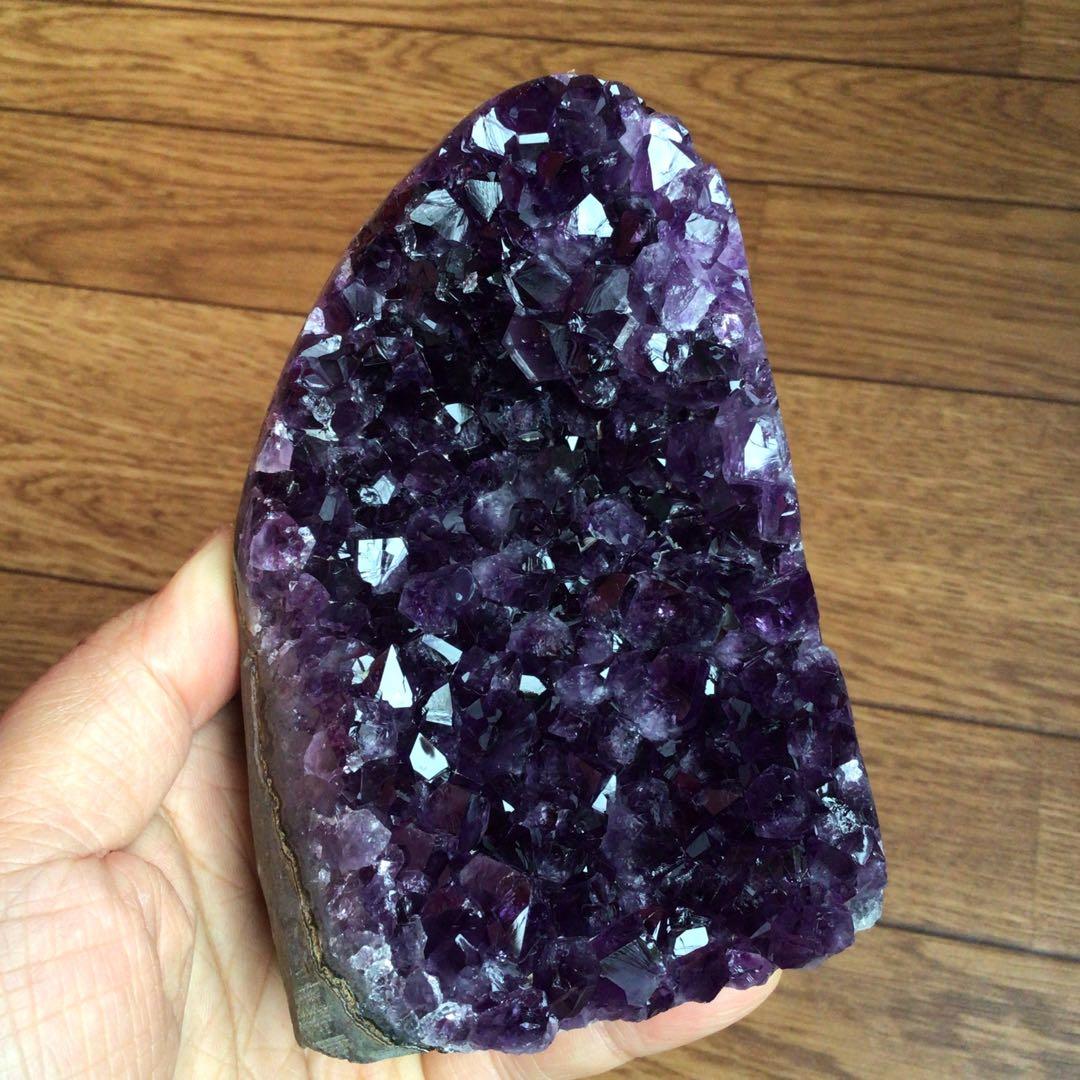 スター【極上‼️濃紫の逸品‼️ 】ウルグアイ産アメジスト　パワーストーン幸運水晶