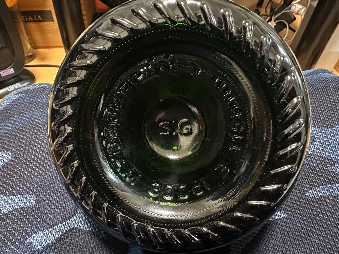 シャンパーニュ・マム・F1・3L・ダミーボトル＆マムグッズ6点盛り