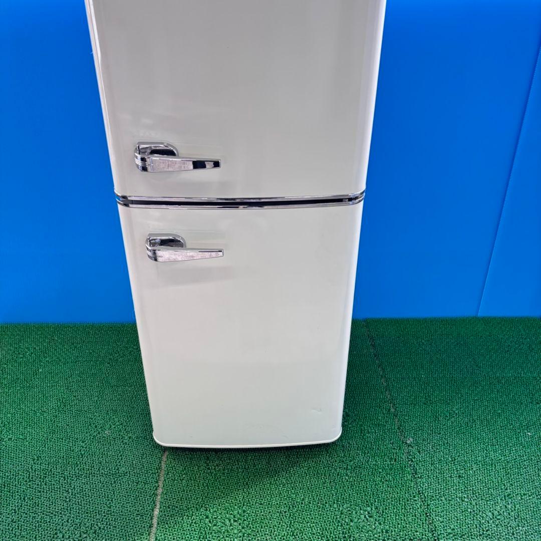 728 レトロデザイン冷蔵庫　130L　小型　一人暮らし　右開き　2ドア　お洒落