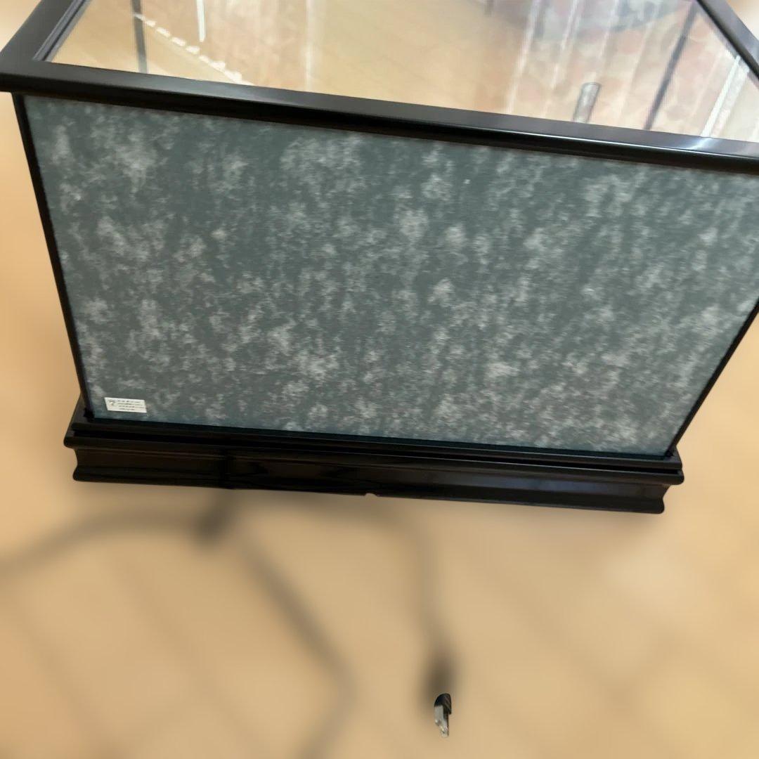 雛人形セット 伝統的な雛祭り　あまり使ってないので綺麗ですコンセントで明りつく