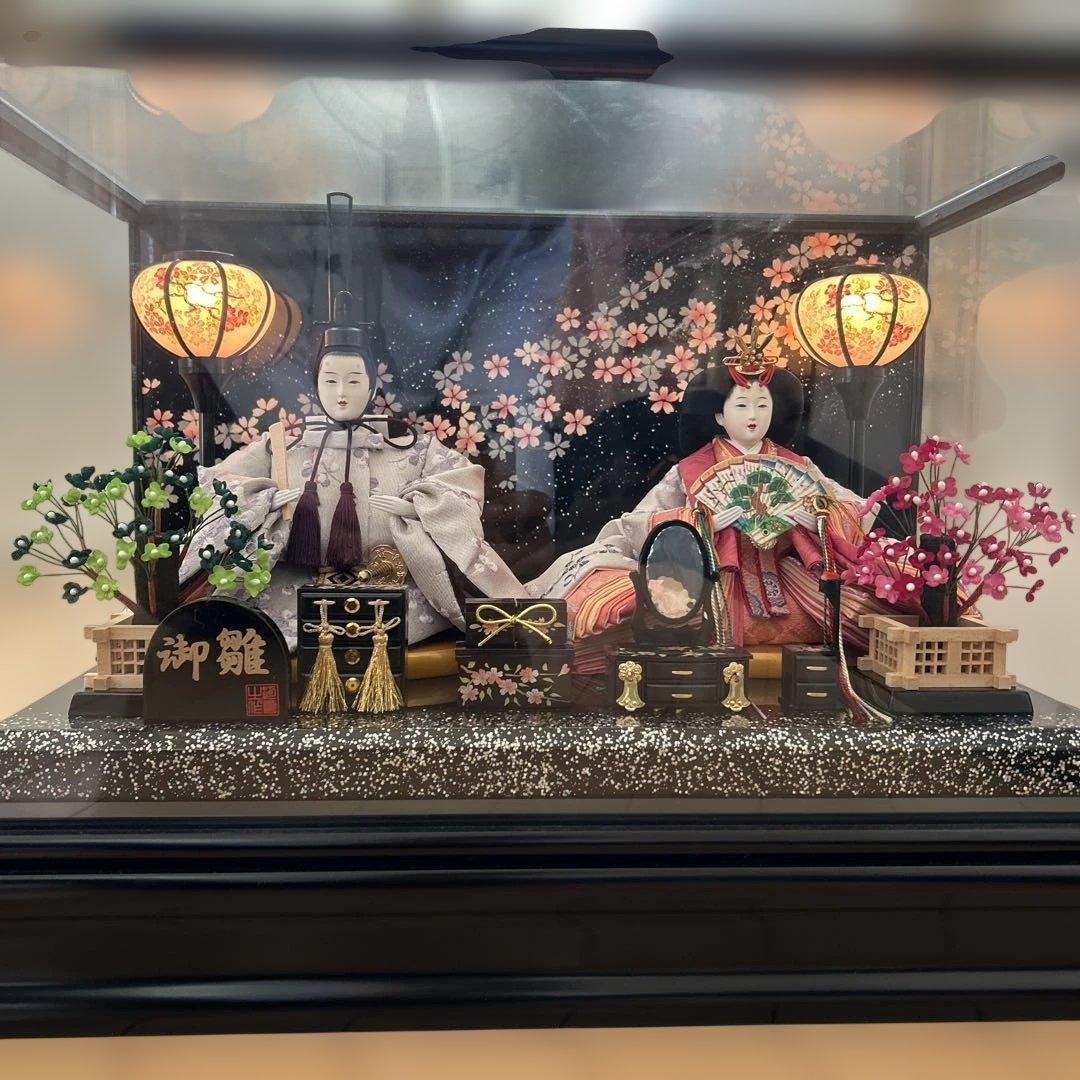 雛人形セット 伝統的な雛祭り　あまり使ってないので綺麗ですコンセントで明りつく