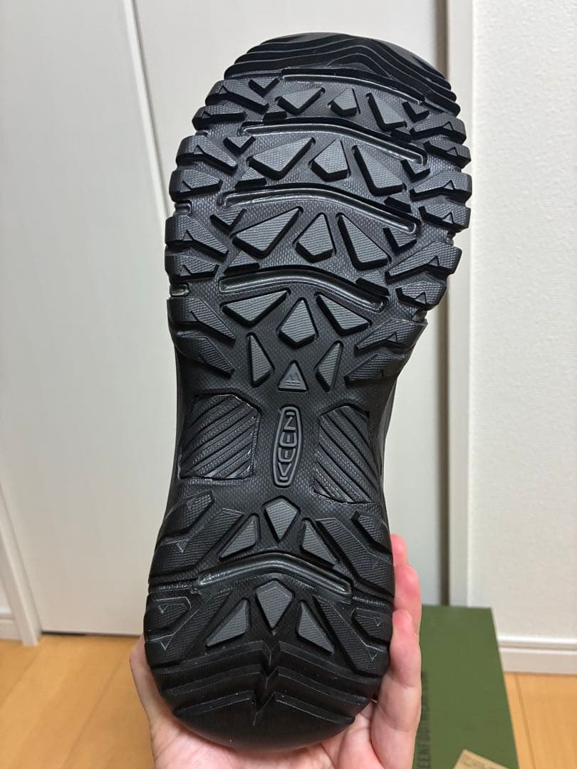 KEEN アンカレッジブーツIII サイドゴア温かいwarm本革　防水