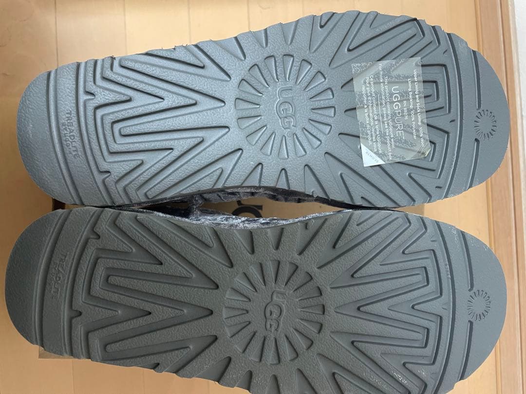 UGGムートンブーツ