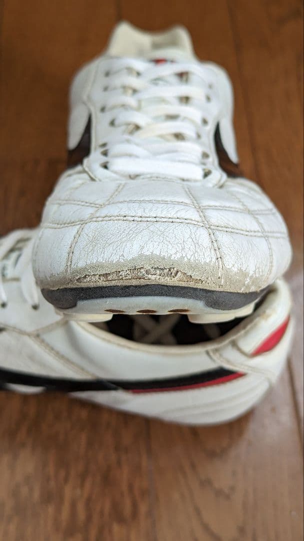 ミズノ　モレリア　ショートタン　サッカースパイク　Mizuno Morelia