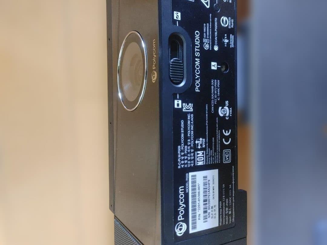 poly studio P009　ビデオ会議