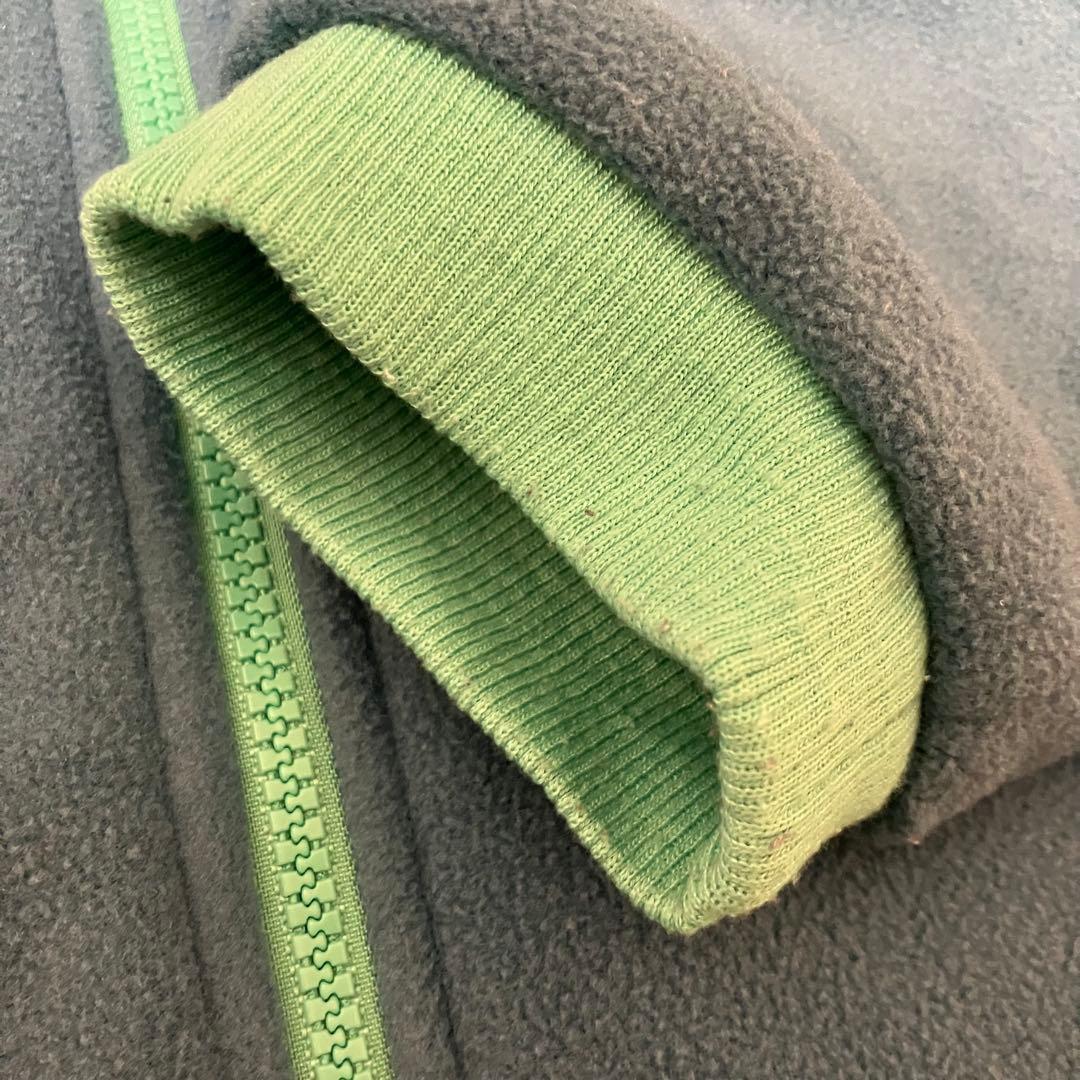 patagonia ロゴ入りリバーシブルブルゾン　ジャンパー　フリース　緑　青