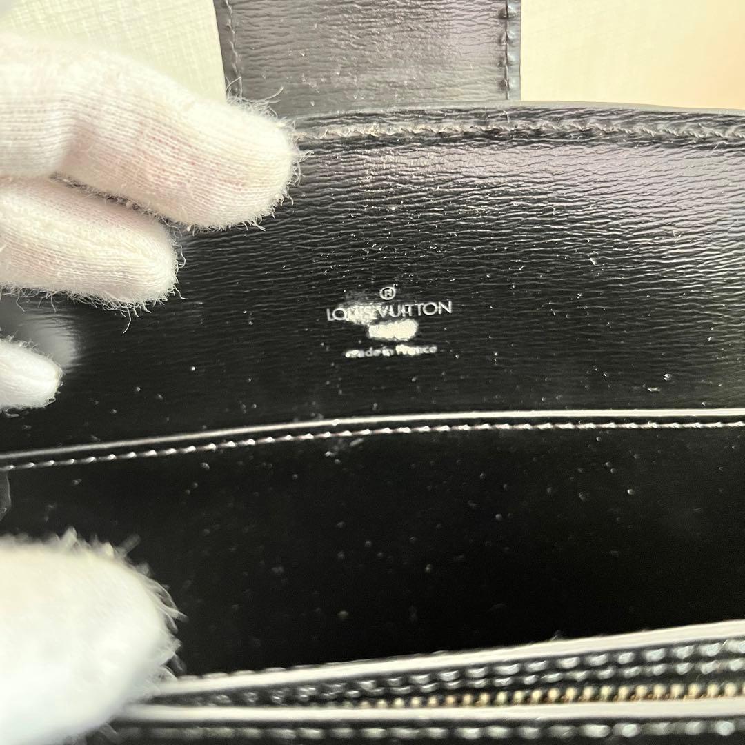 ルイヴィトン　カプチン　レザー　エピ　ショルダーバッグ