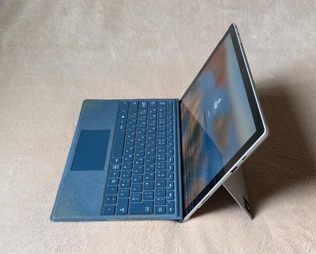 Microsoft Surface Pro 7 【美品】
