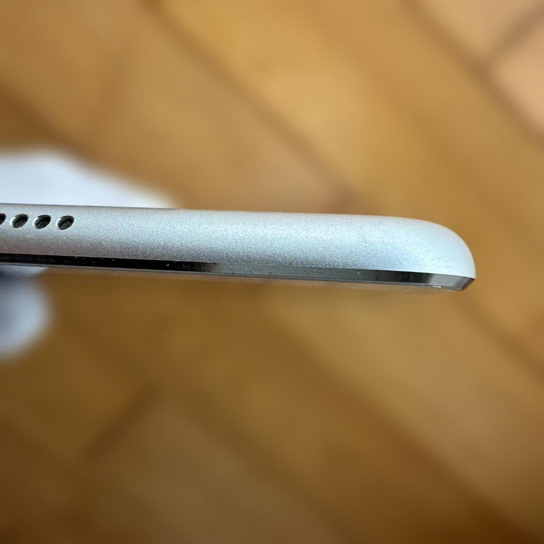 iPad mini 4 Wi-Fi シルバー 64GB 動作良好 おまけケース付