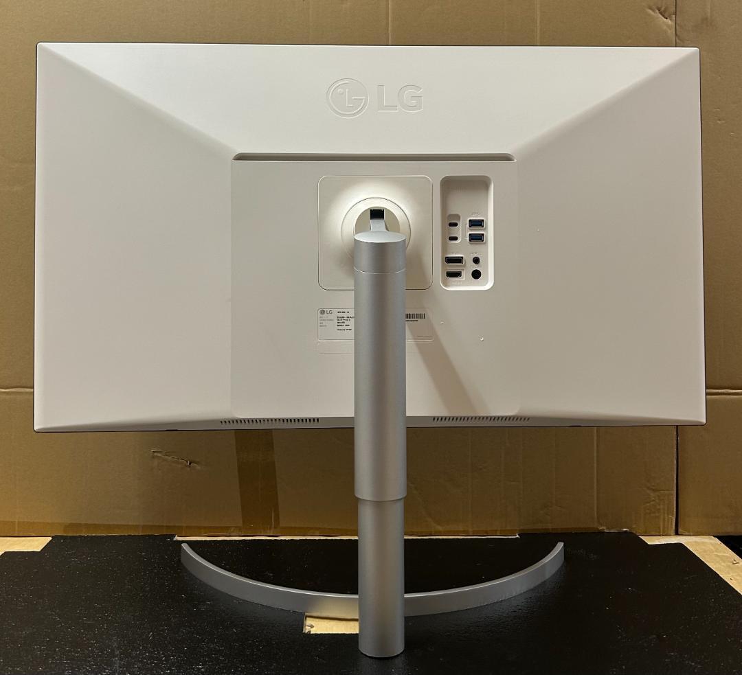 使用僅か LG 32UL950