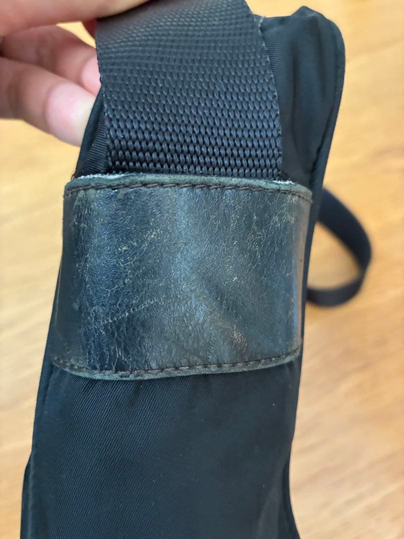 PRADA ブラック ショルダーバッグ　ジャンク