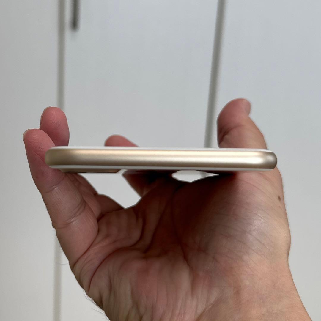 【SIMフリーDE残責制限無】iPhone7 Plus 32GB GOLD