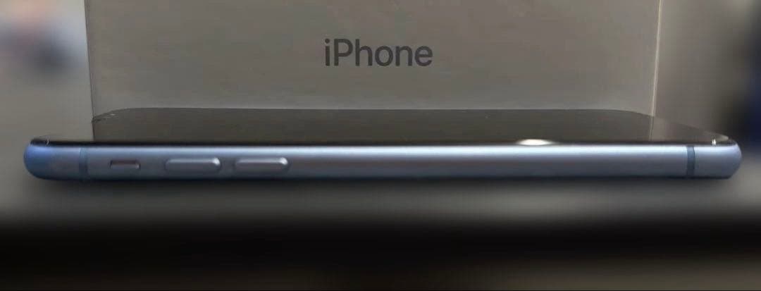 iPhone XR ブルー本体 箱 64GB SIMロックなし 修理歴なし