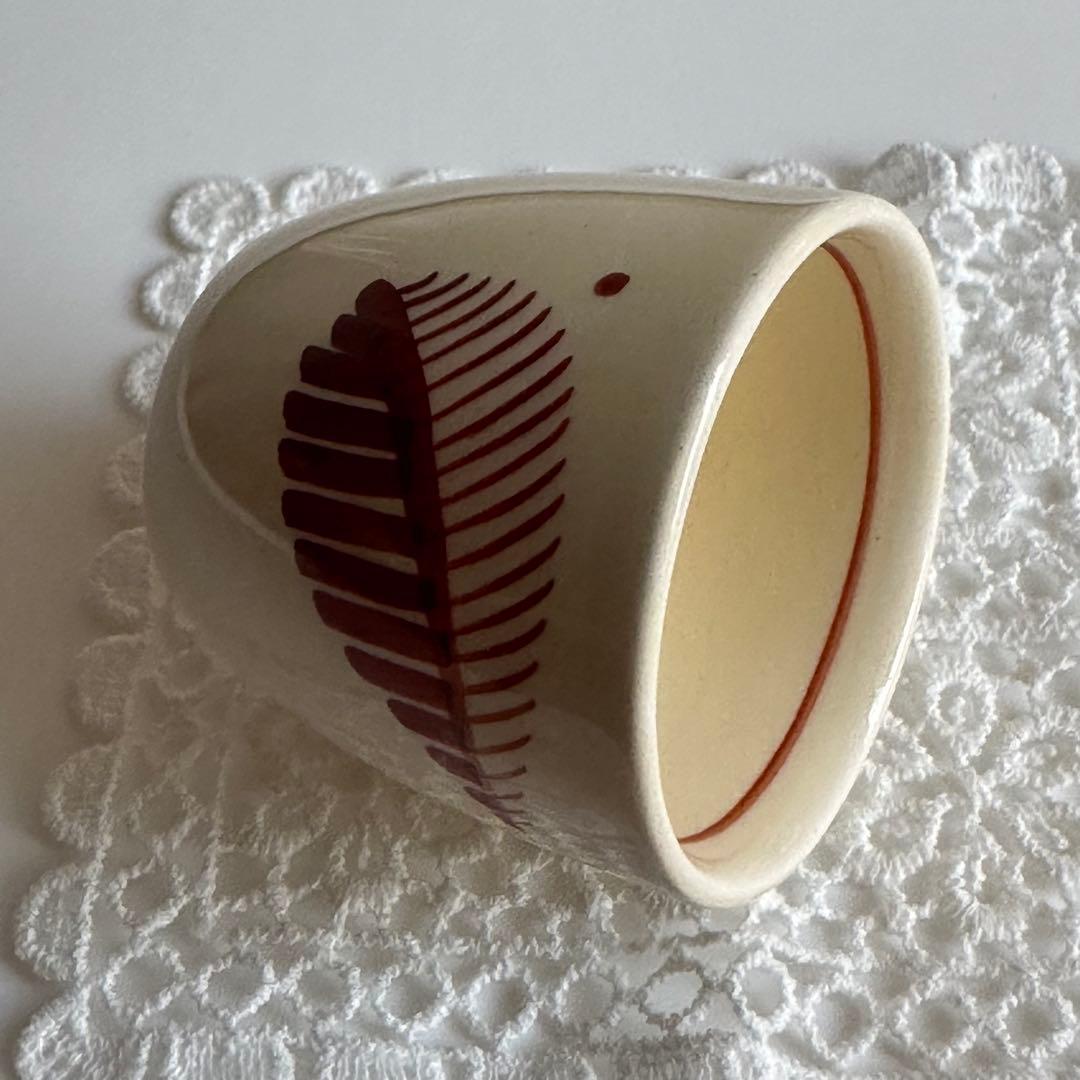 011 スージークーパー　ファエンツァ　赤茶色　エッグカップ