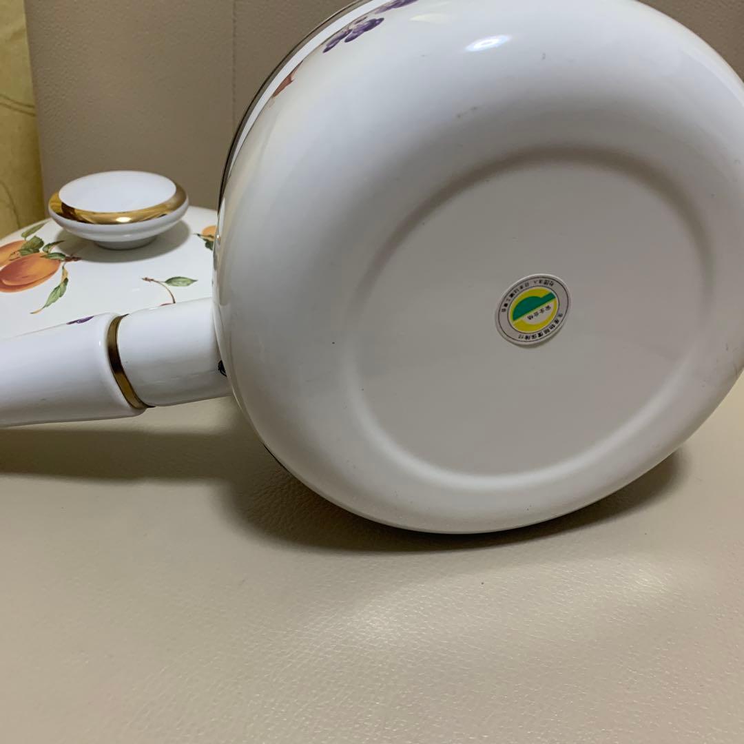 レトロ　エジリー　ホーロー　鍋　フルーツ柄　やかん　片手鍋　両手鍋