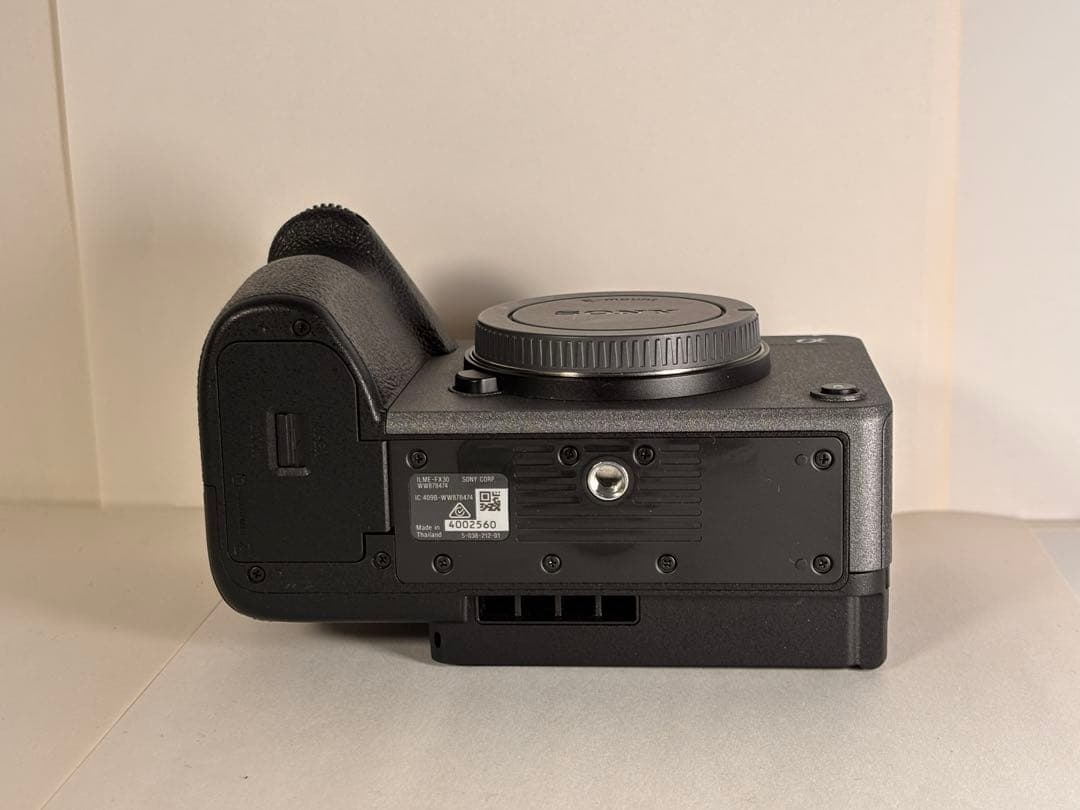 【SONY】FX30 本体 + SEL50F18 レンズセット【動画•写真】