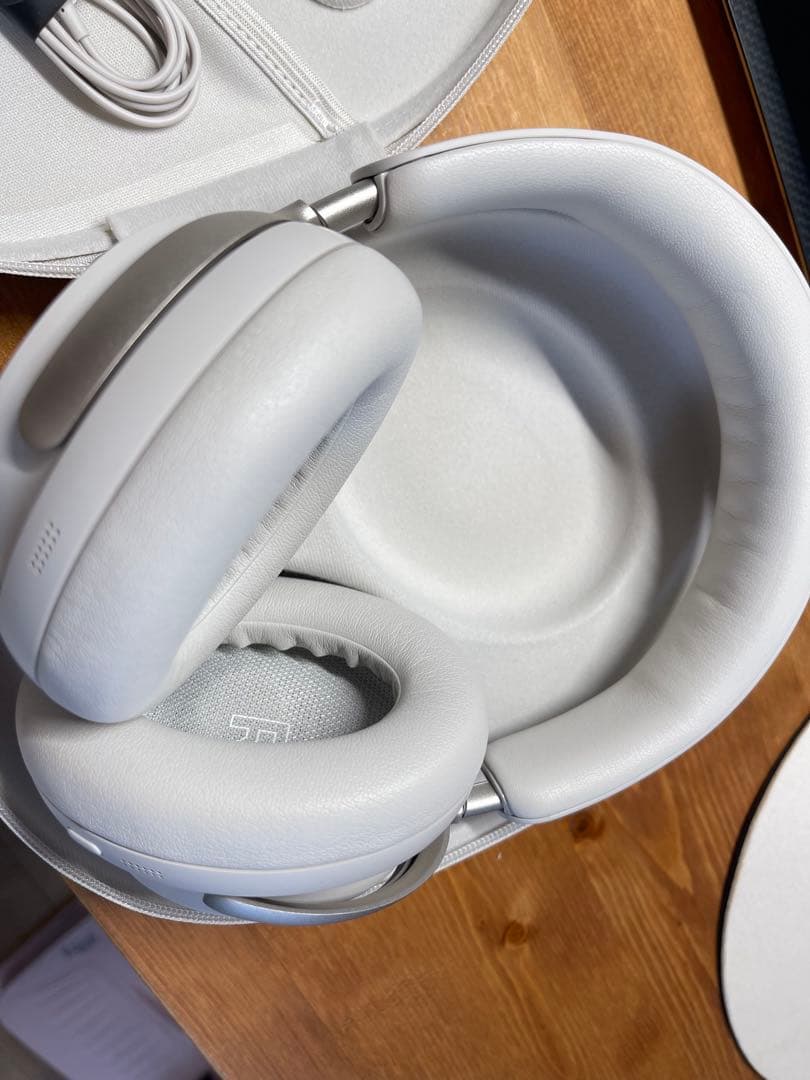 Bose QuietComfort Ultra Headphones +スタンド