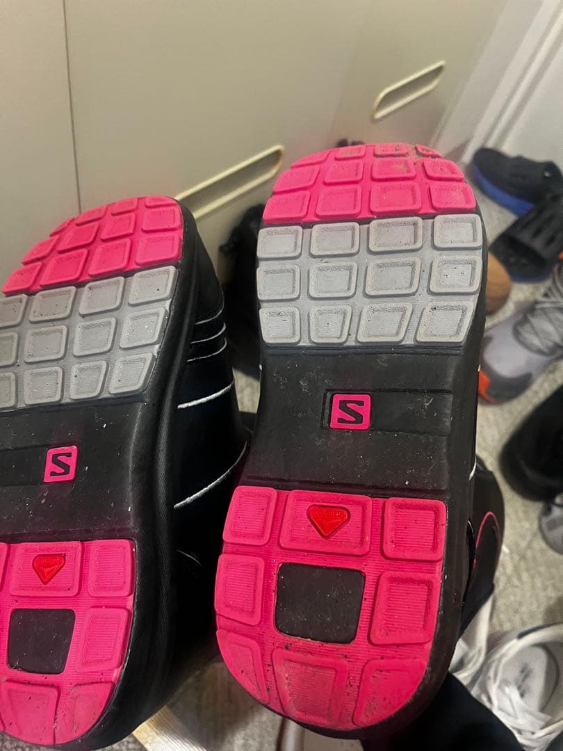 Salomon スノーボードブーツ 女性用 ブラック/ピンク