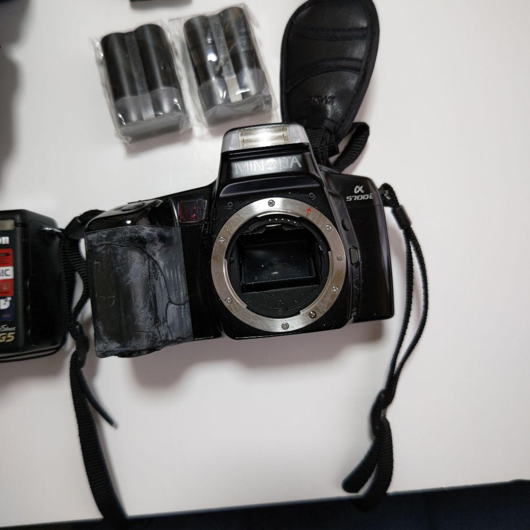 ジャンクのフイルムカメラ及びデジタルカメラ