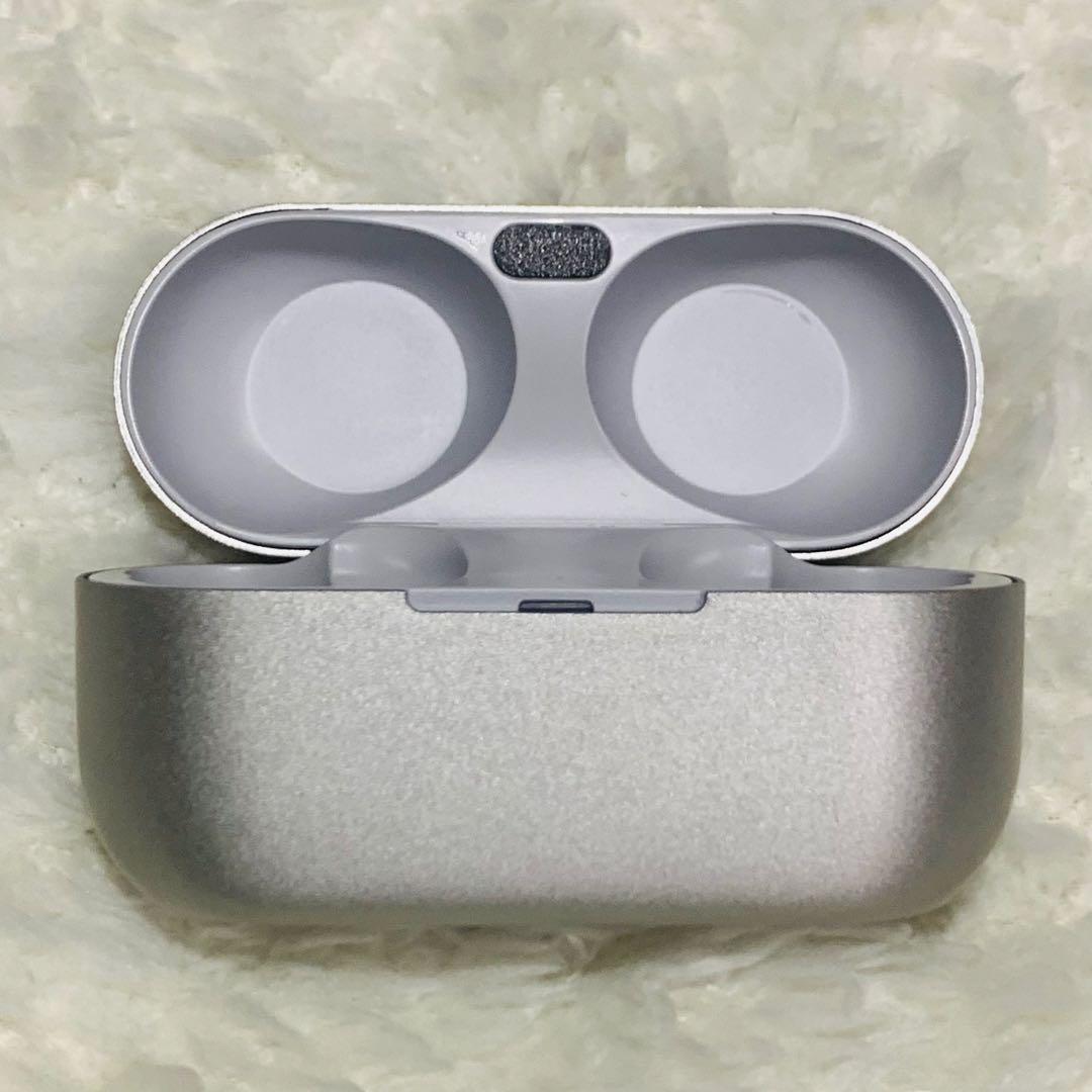 美品 Technics EAH-AZ80 シルバー 充電ケースのみ