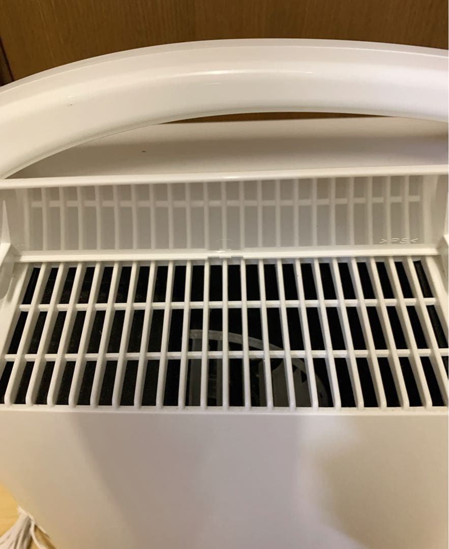 値下げ！【美品】コロナ　衣類乾燥除湿機 コンプレッサー方式 CD-S6320-W