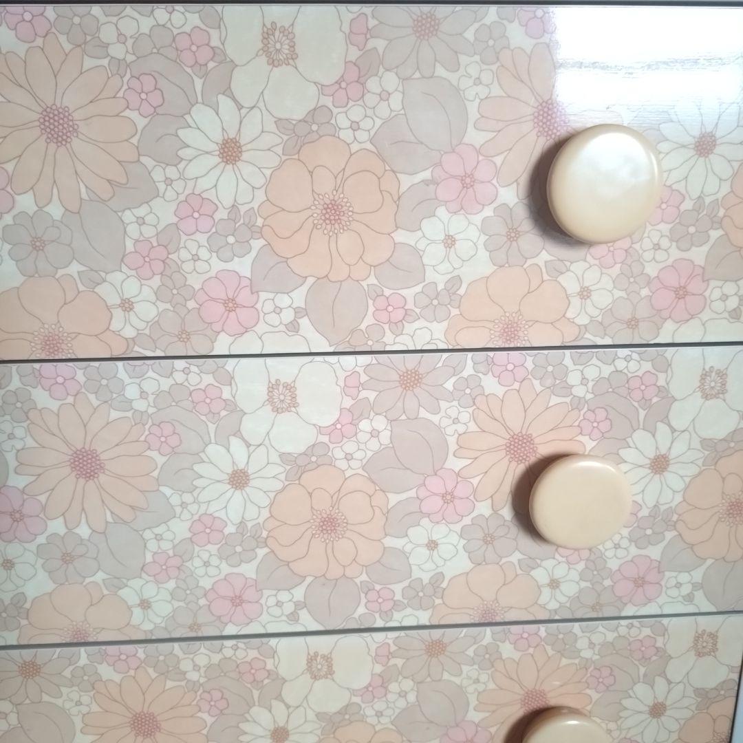 ポップな花柄デザインの押入れタンス 3段 チェスト 昭和レトロ