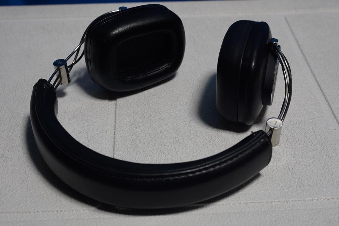 B&W P7 ワイヤレス ヘッドホン ハイエンド機 Bowers&Wilkins