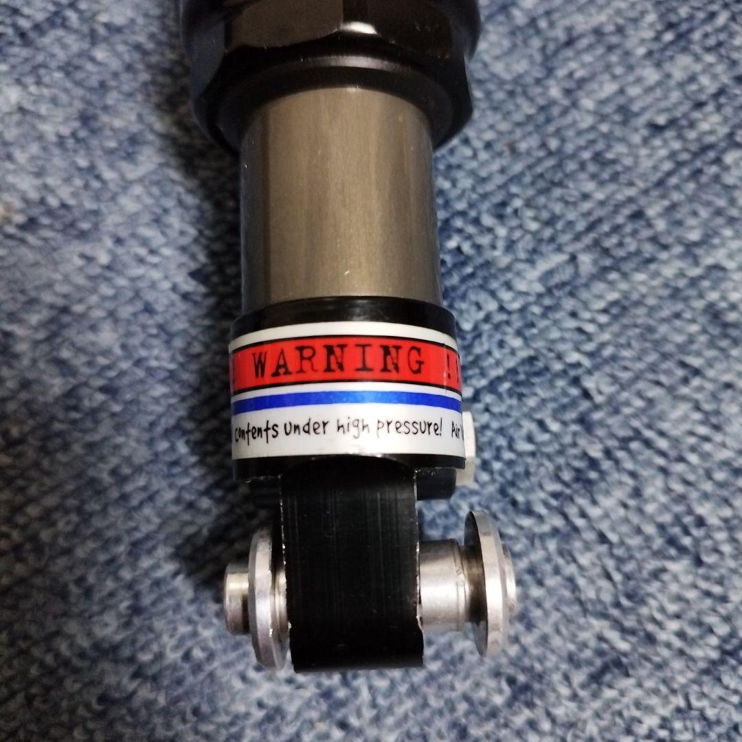 リアサスペンション　DNM　AO-25AR　エアサス　160mm